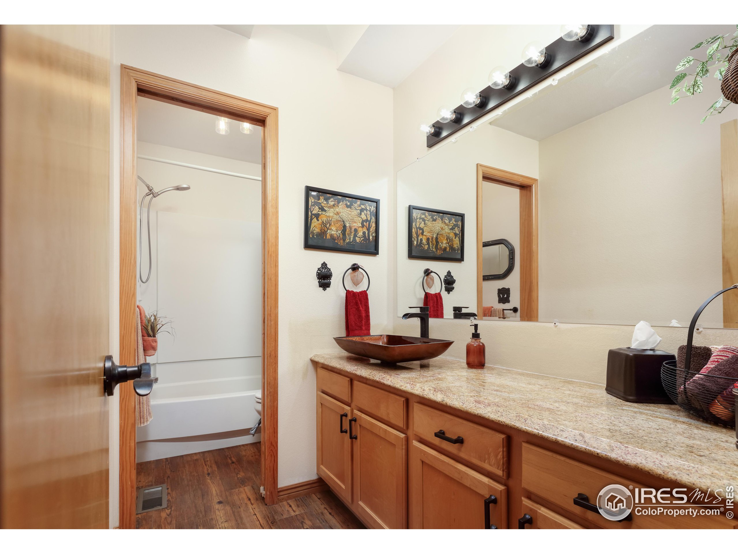 385 Lakeshore Park Rd