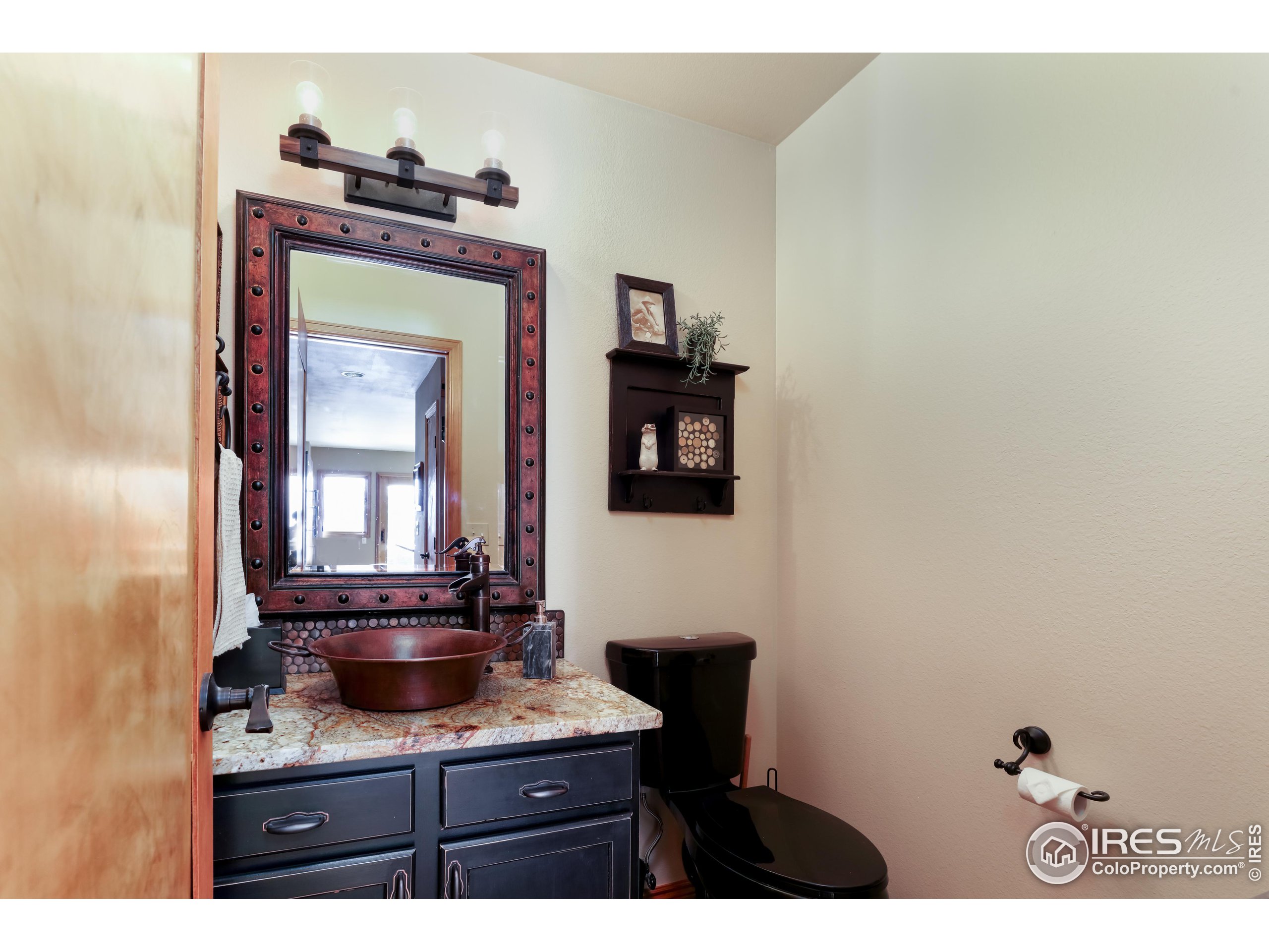 385 Lakeshore Park Rd