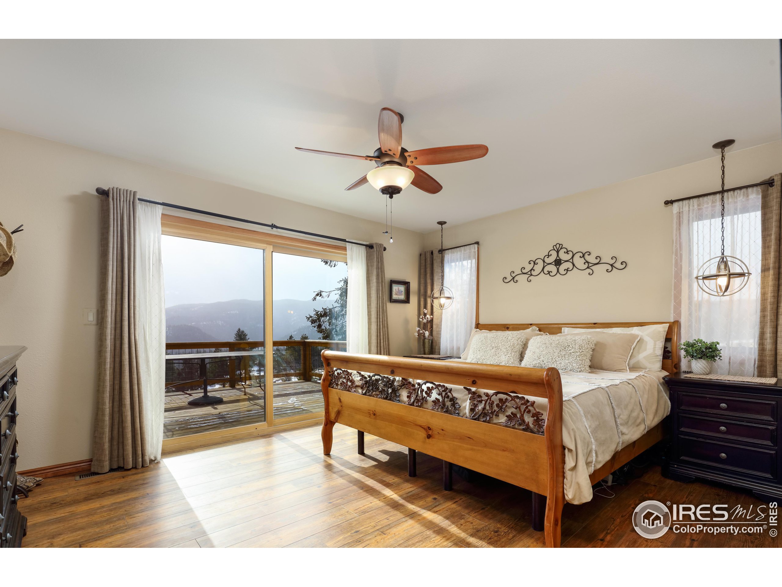 385 Lakeshore Park Rd