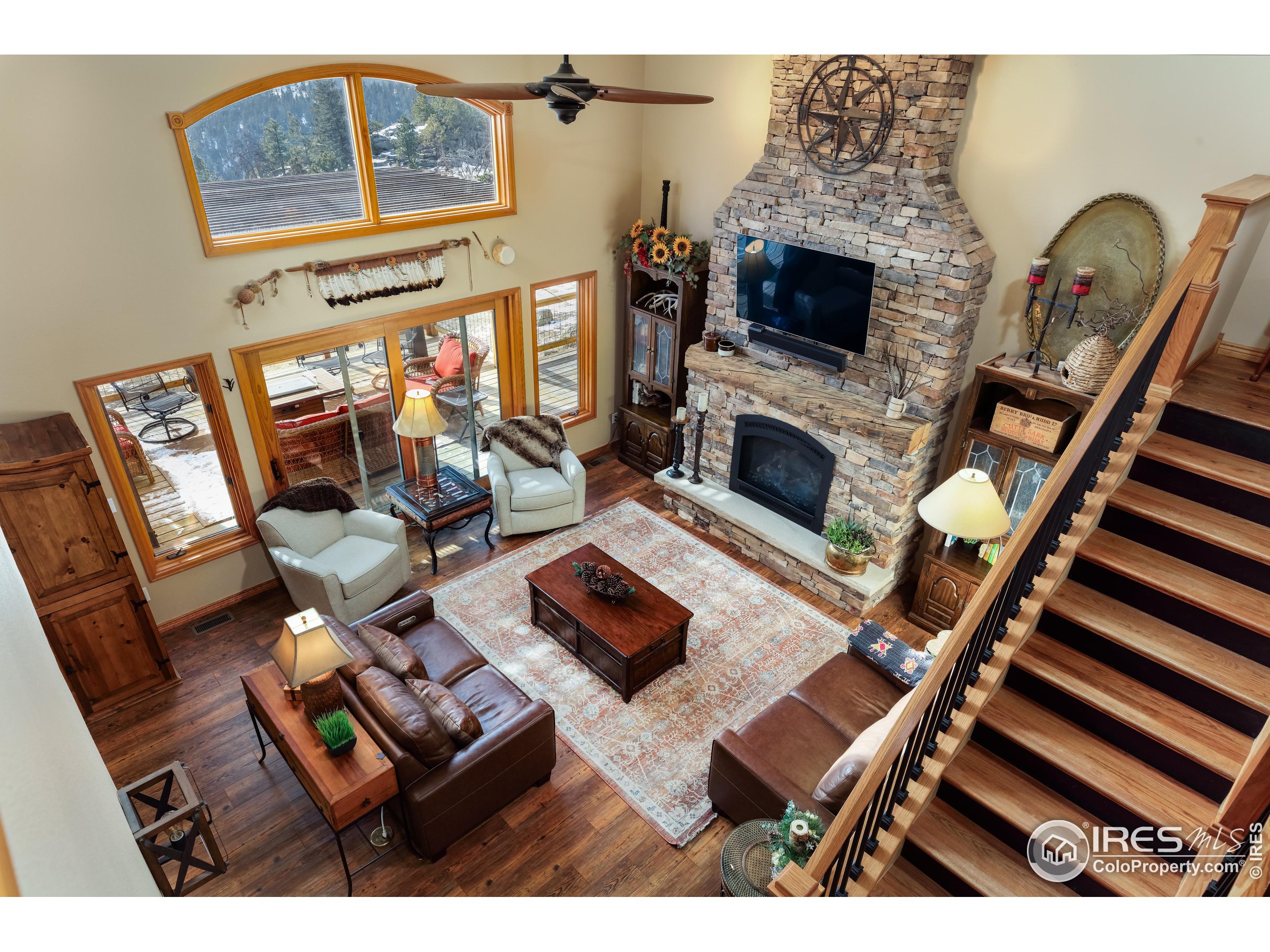 385 Lakeshore Park Rd