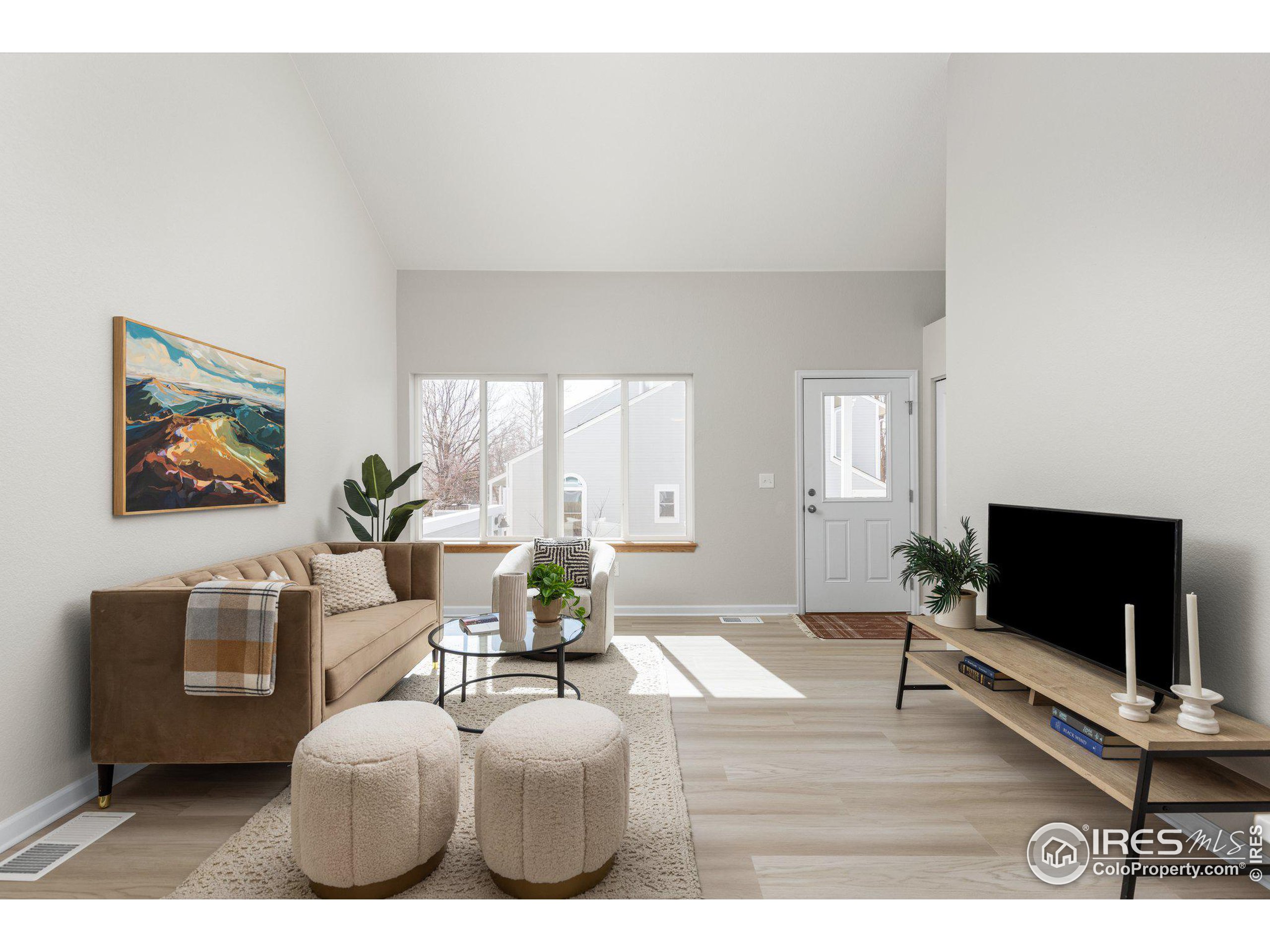 390 Owl Dr Louisville