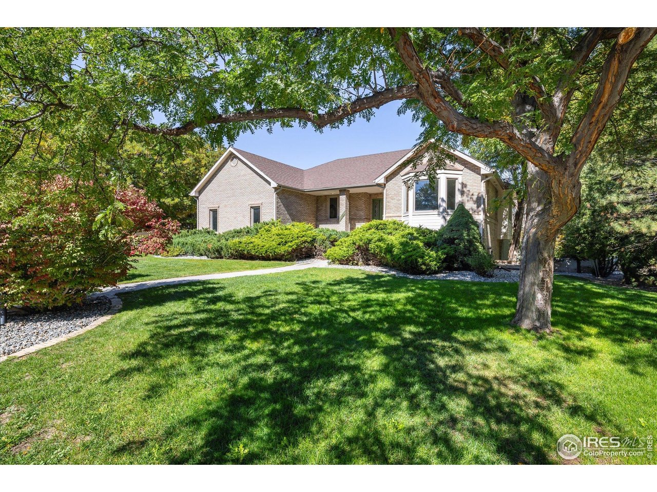 2520 Columbine Circle