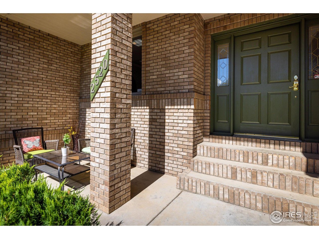 2520 Columbine Circle