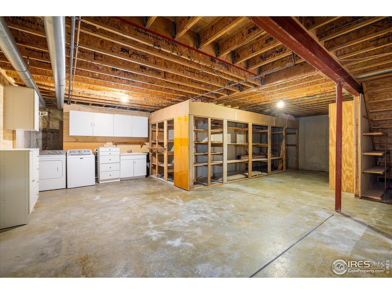 2520 Columbine Circle