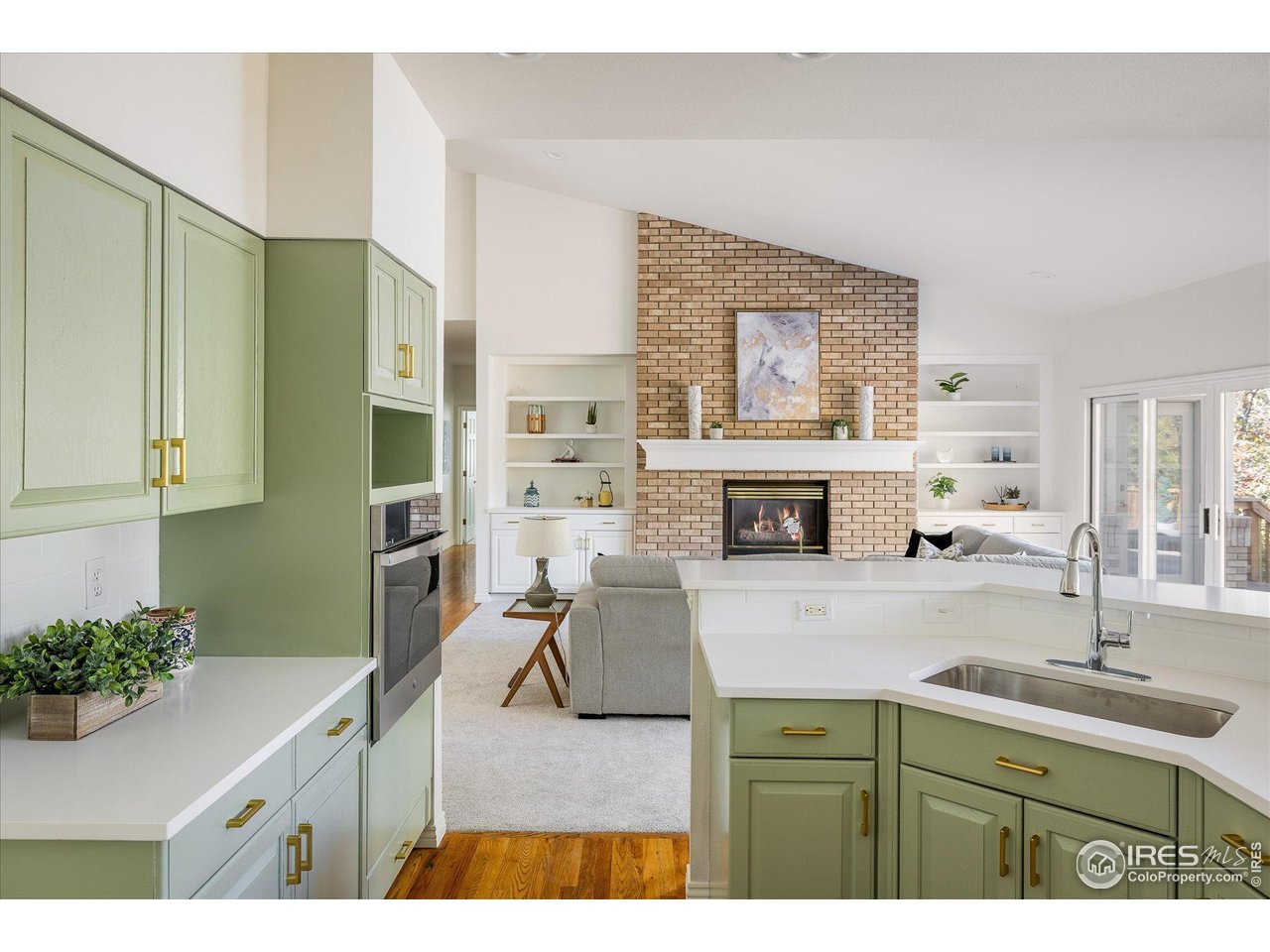 2520 Columbine Circle