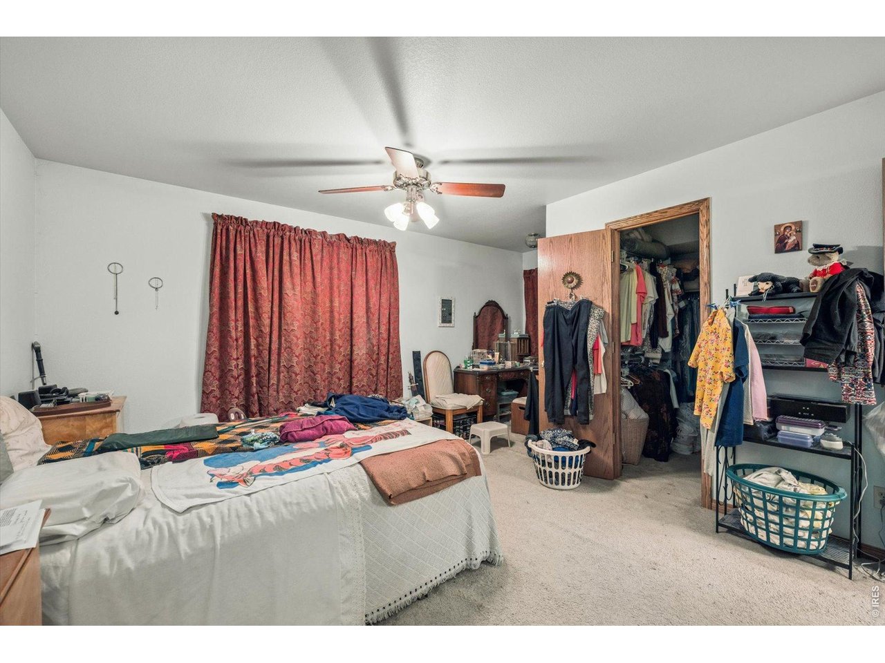 2434 Maplewood Cir W