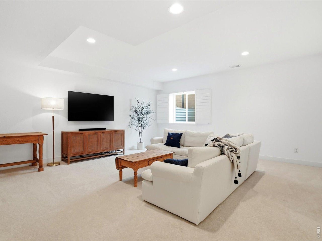 1816 Great Western Dr