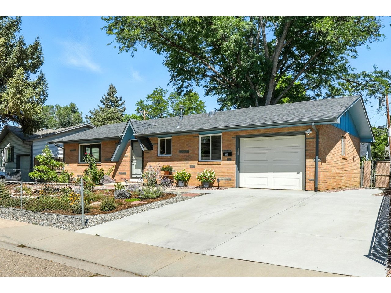 16 Merideth Ln