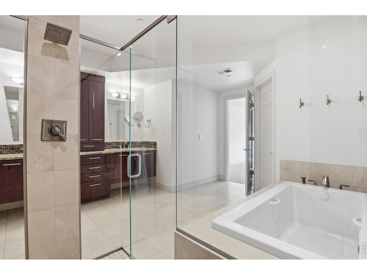 2801 Pennsylvania Ave 105