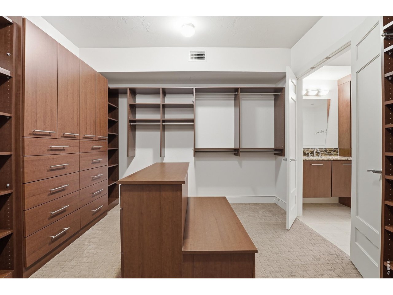 2801 Pennsylvania Ave 105