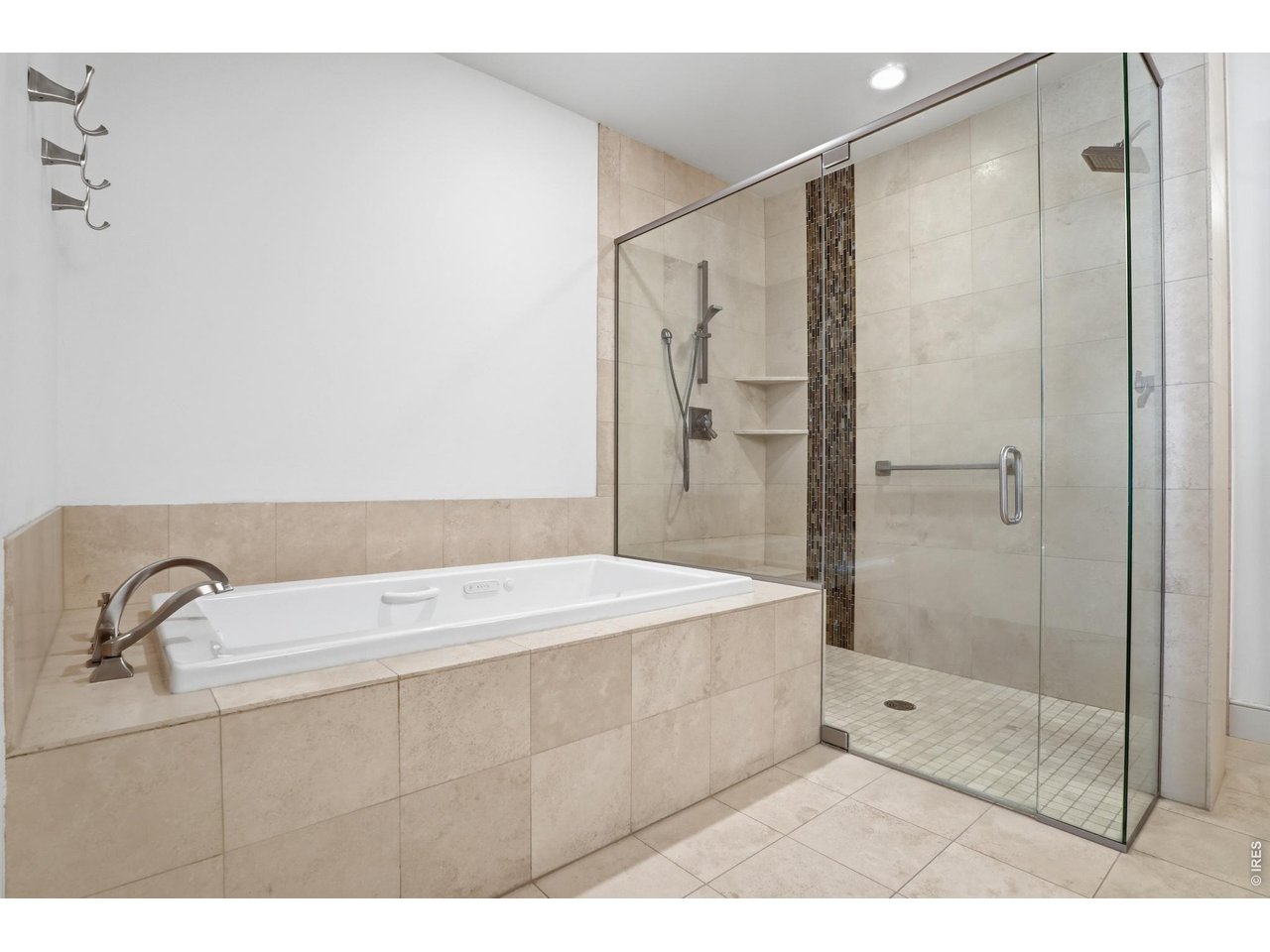 2801 Pennsylvania Ave 105