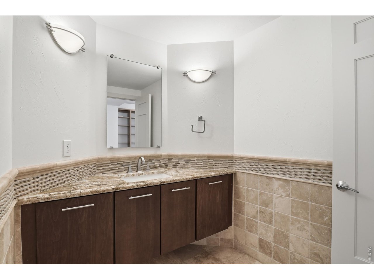 2801 Pennsylvania Ave 105