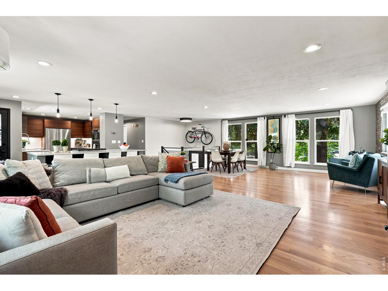 1964 Foothills Rd
