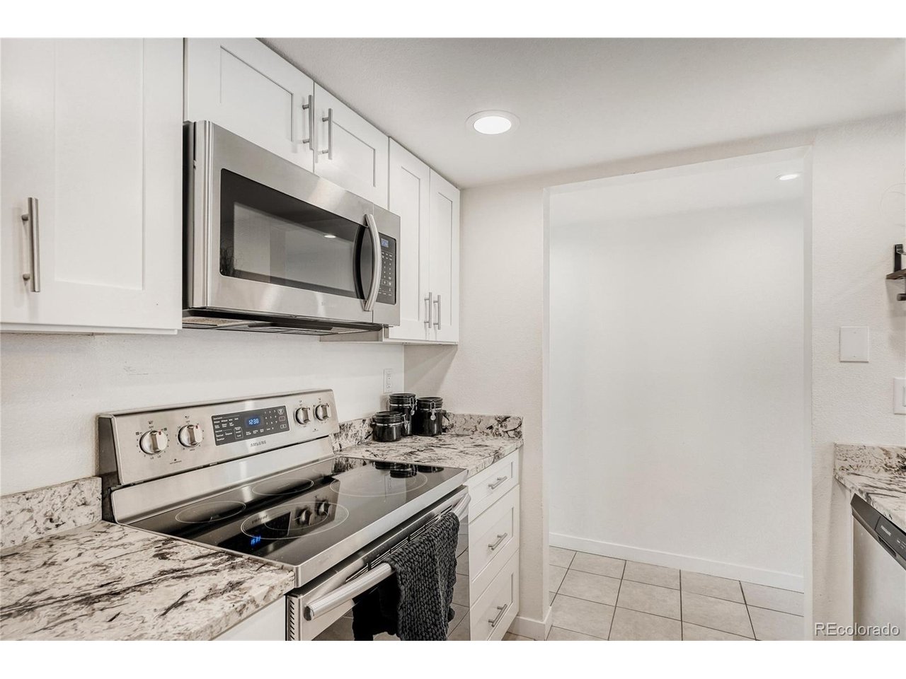 540 S Forest St 5-206