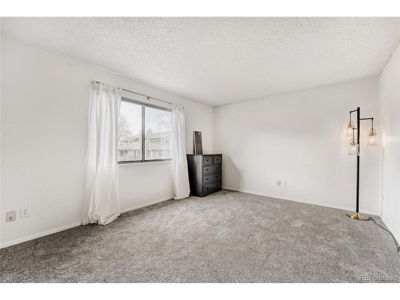 540 S Forest St 5-206