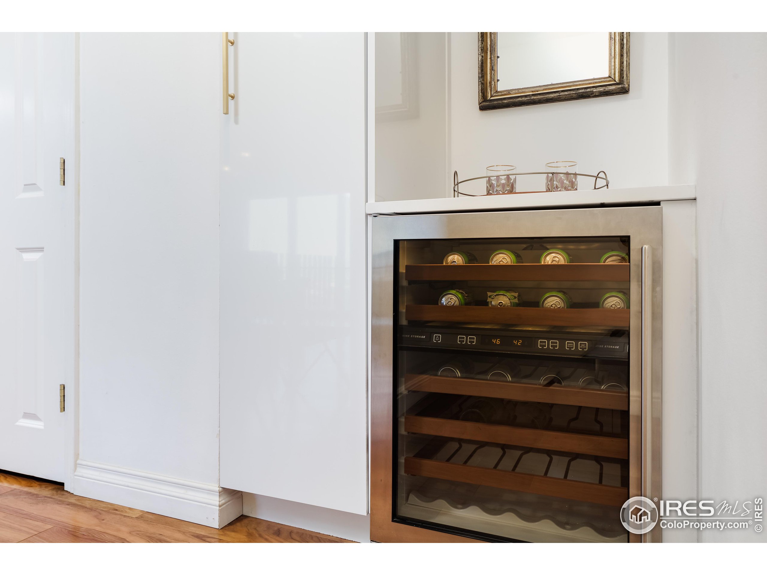 460 S Marion Pkwy 2000