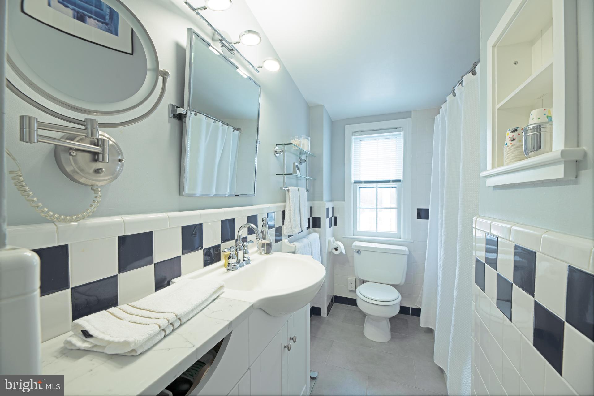 904 SAINT ASAPH STREET