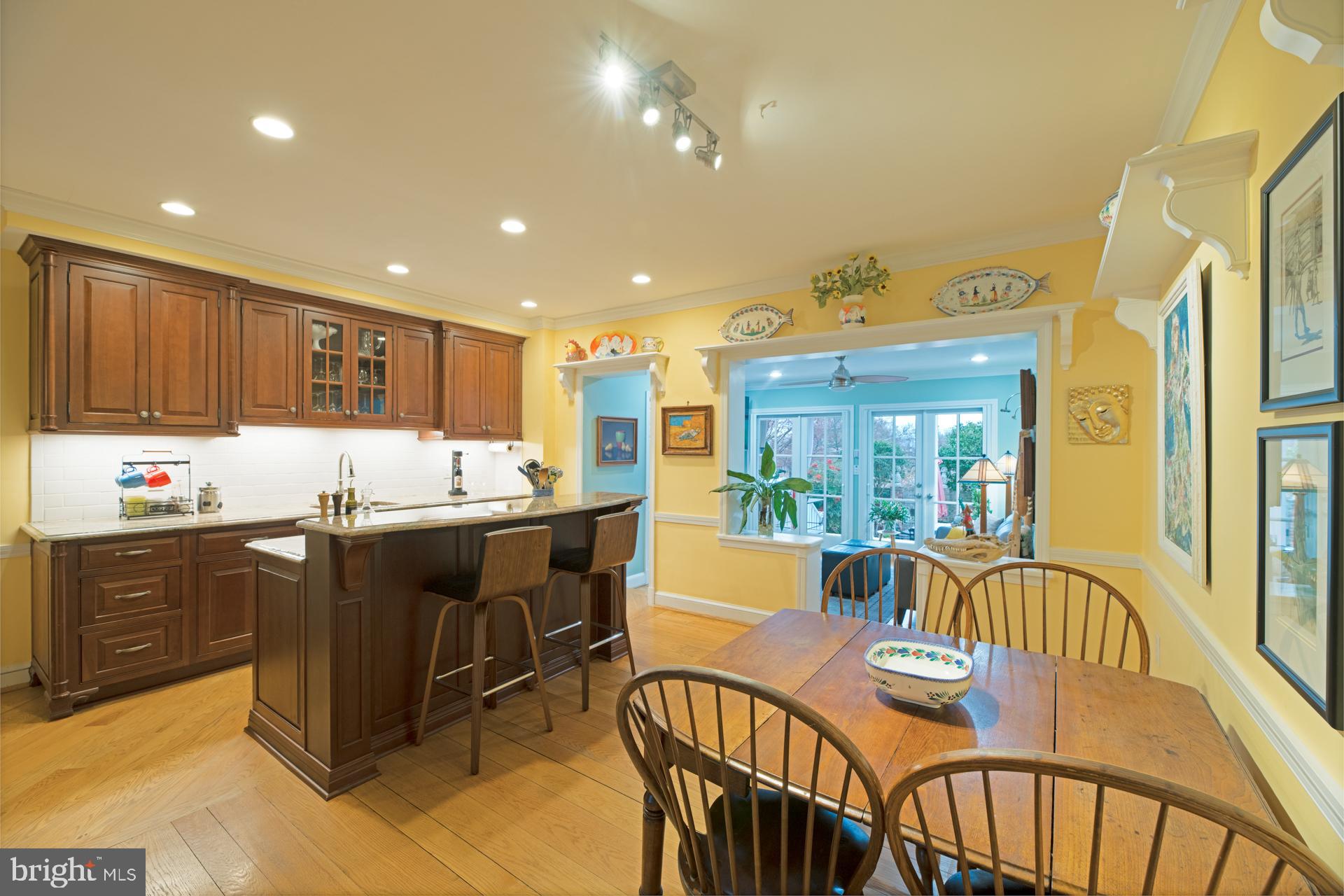 904 SAINT ASAPH STREET