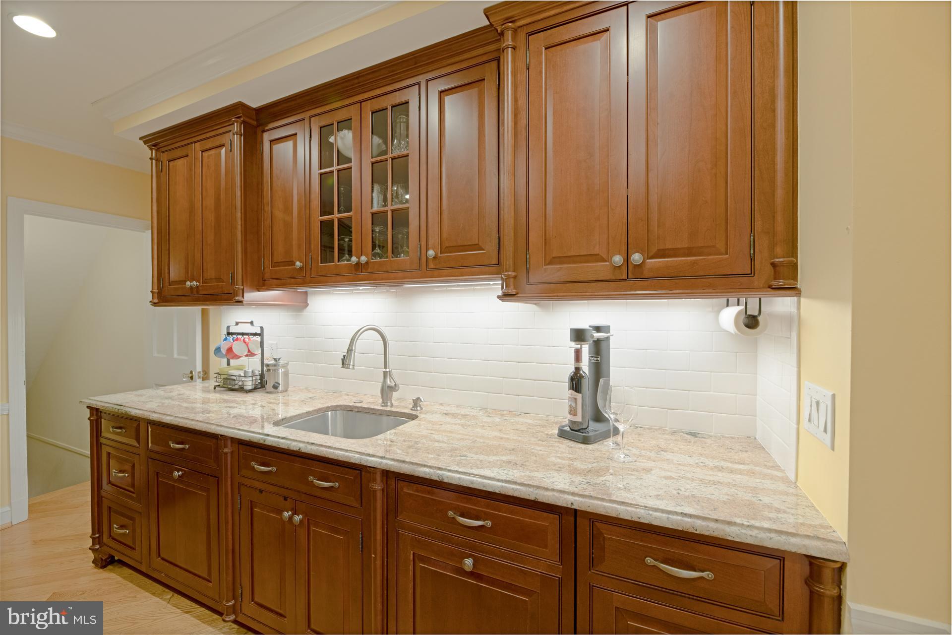 904 SAINT ASAPH STREET