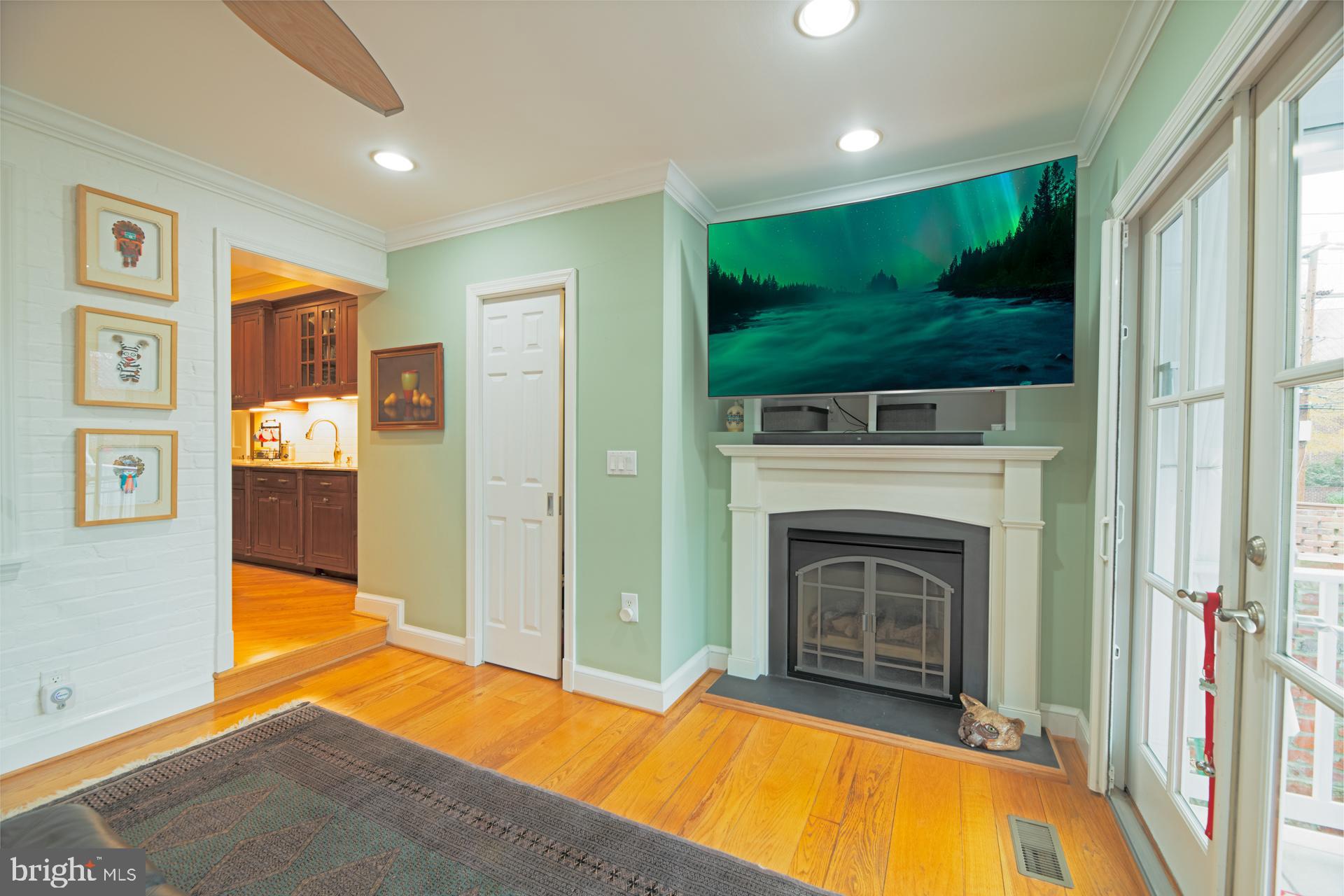 904 SAINT ASAPH STREET