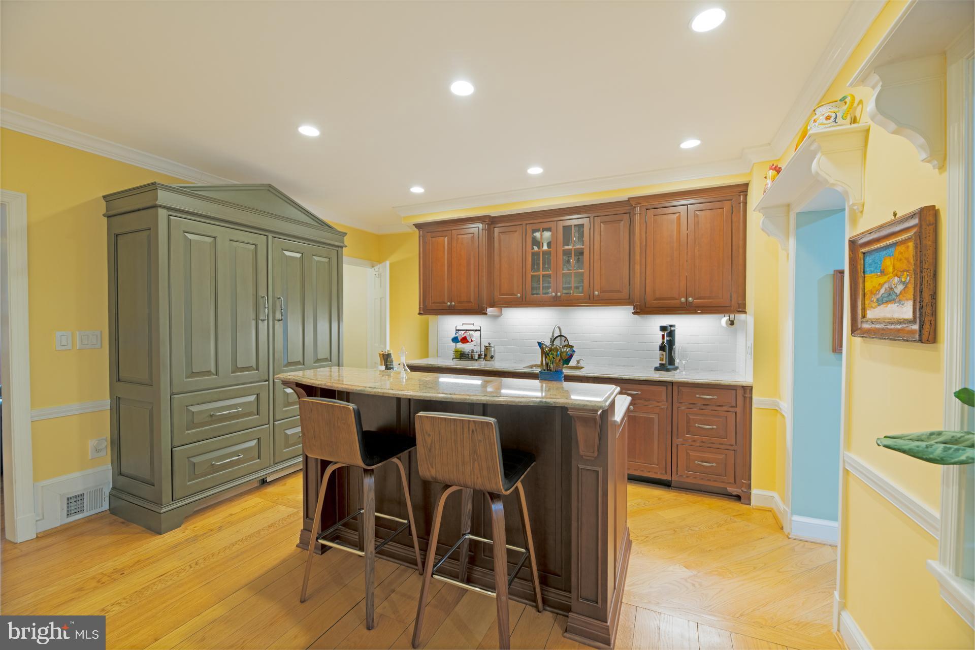 904 SAINT ASAPH STREET