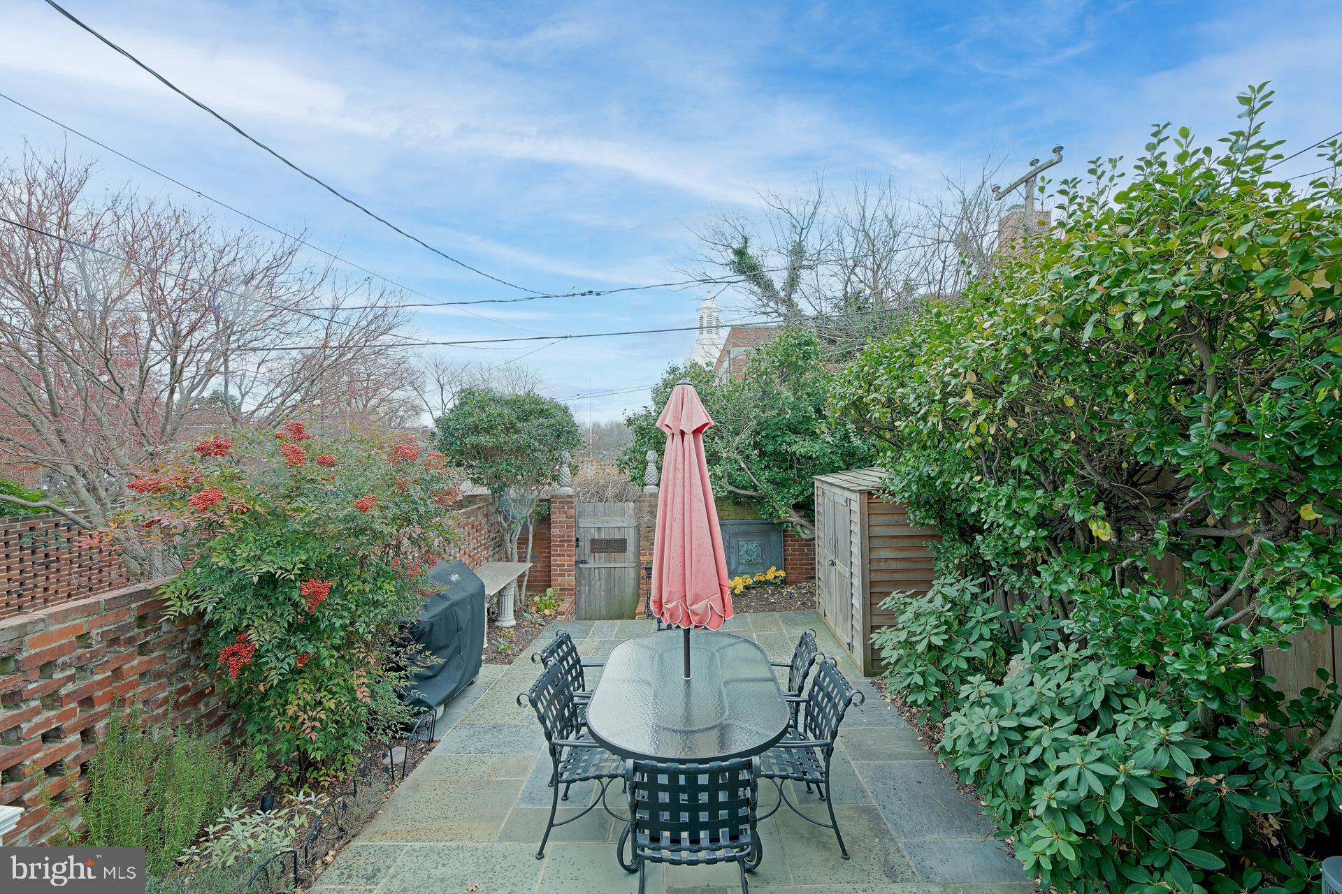 904 SAINT ASAPH STREET