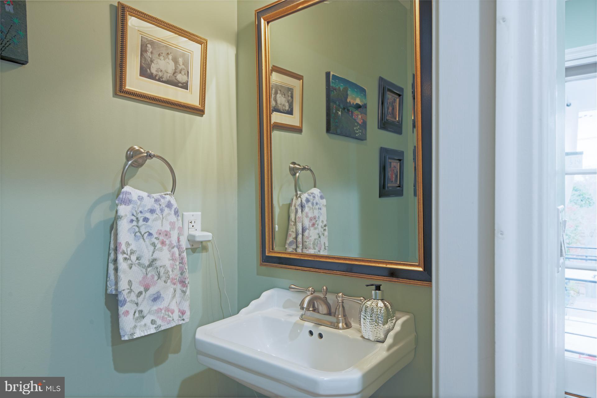 904 SAINT ASAPH STREET