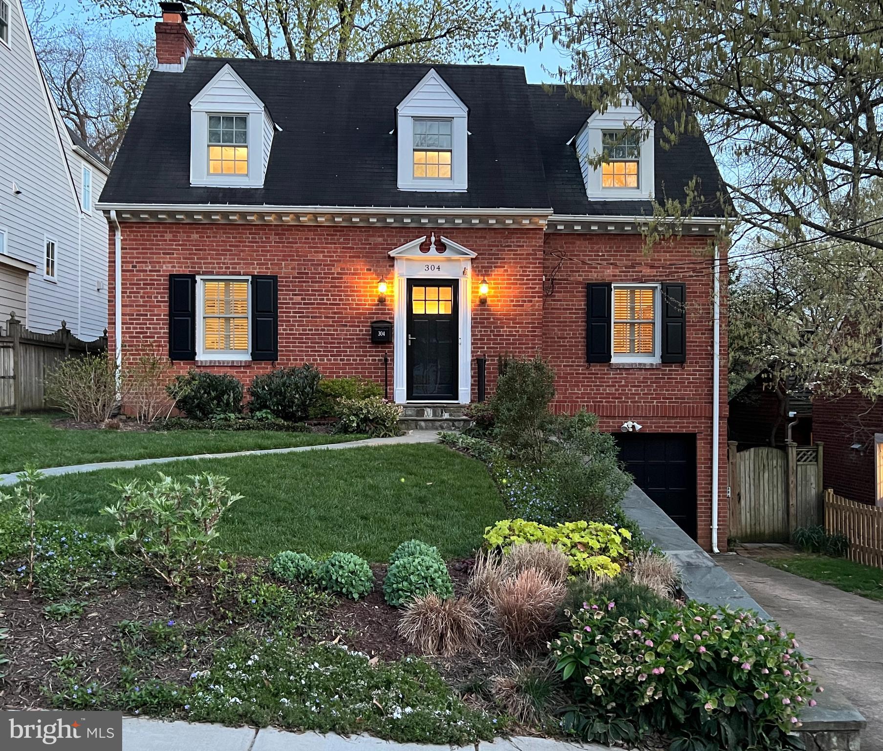 304 ALEXANDRIA AVENUE W