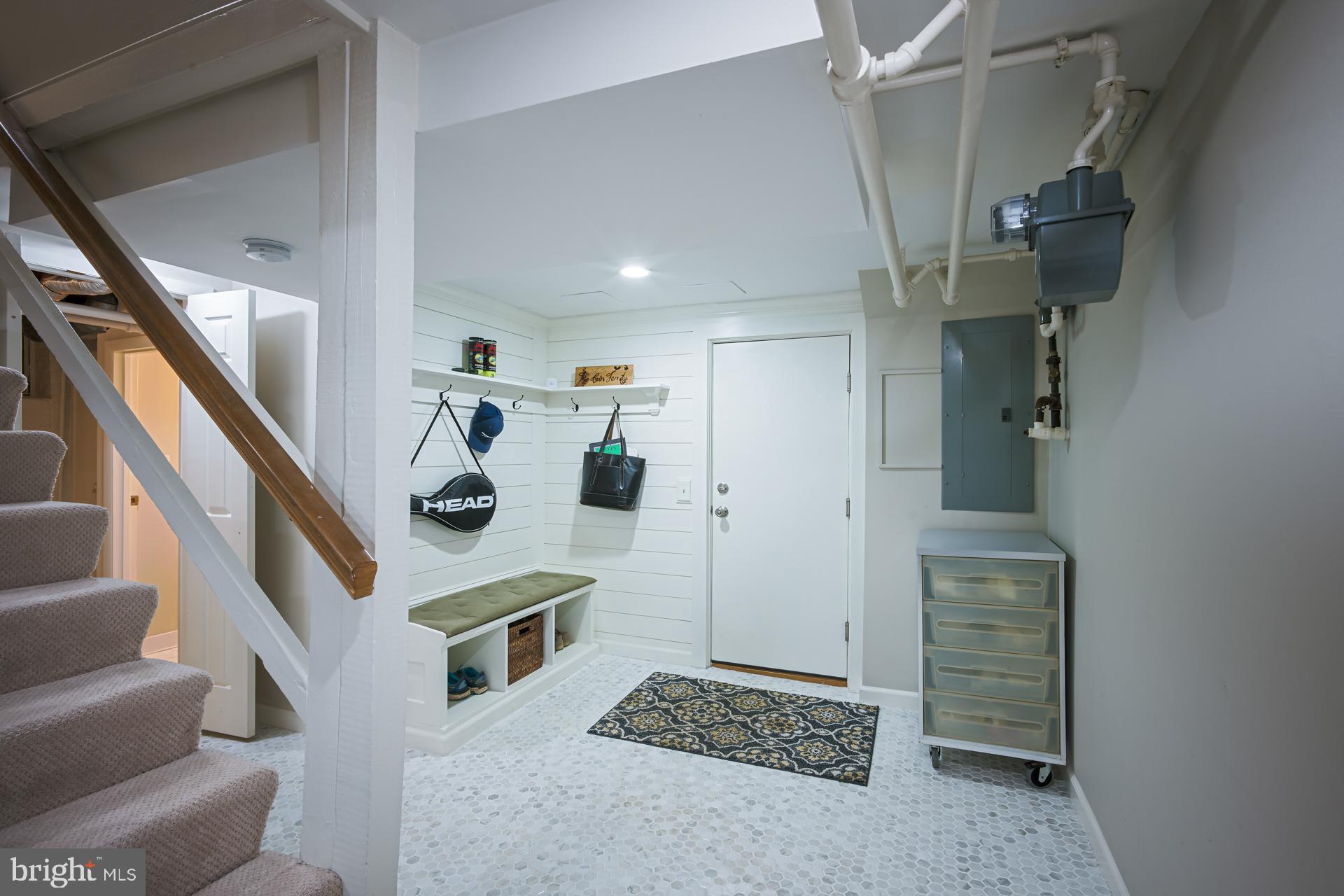 304 ALEXANDRIA AVENUE W