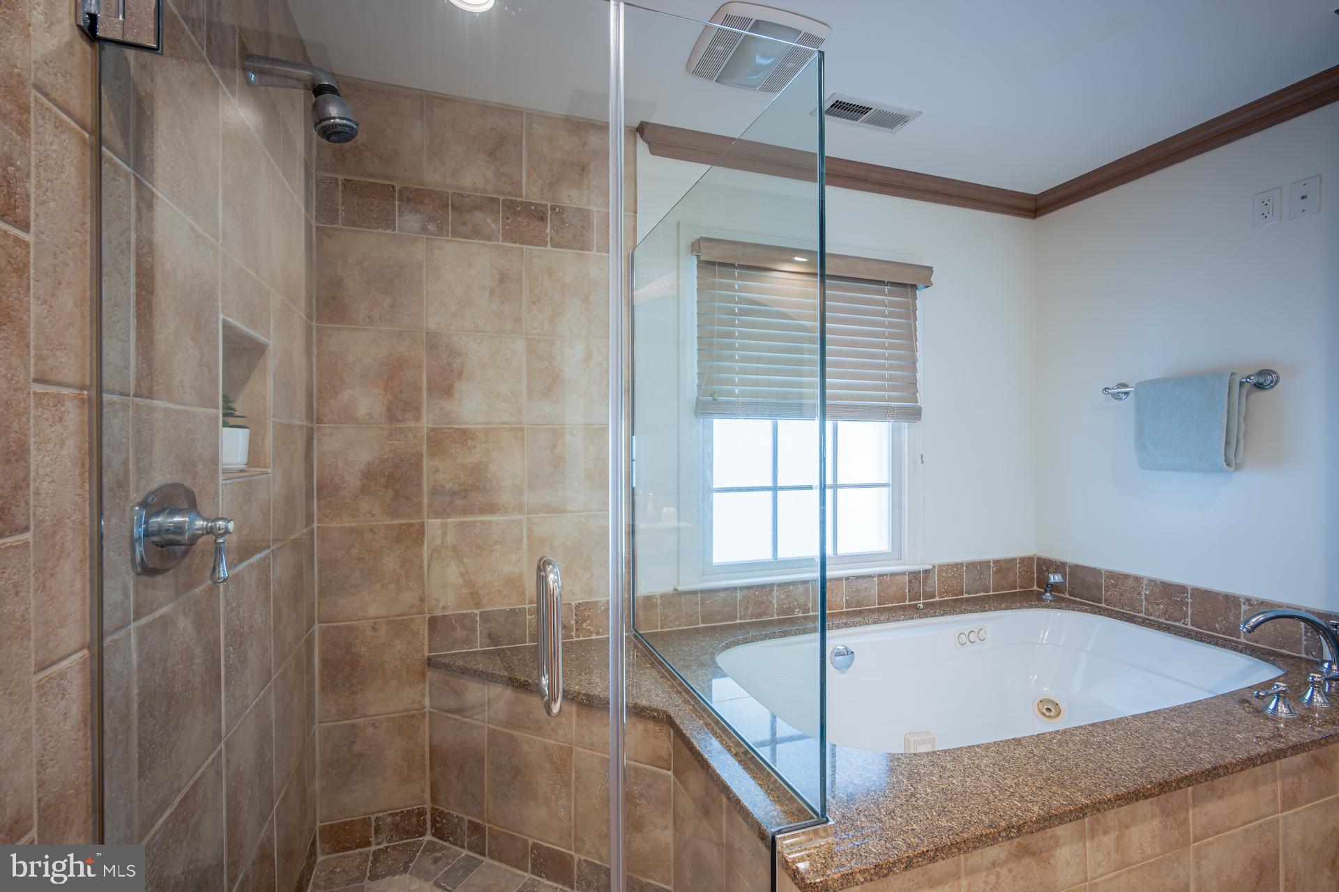 304 ALEXANDRIA AVENUE W