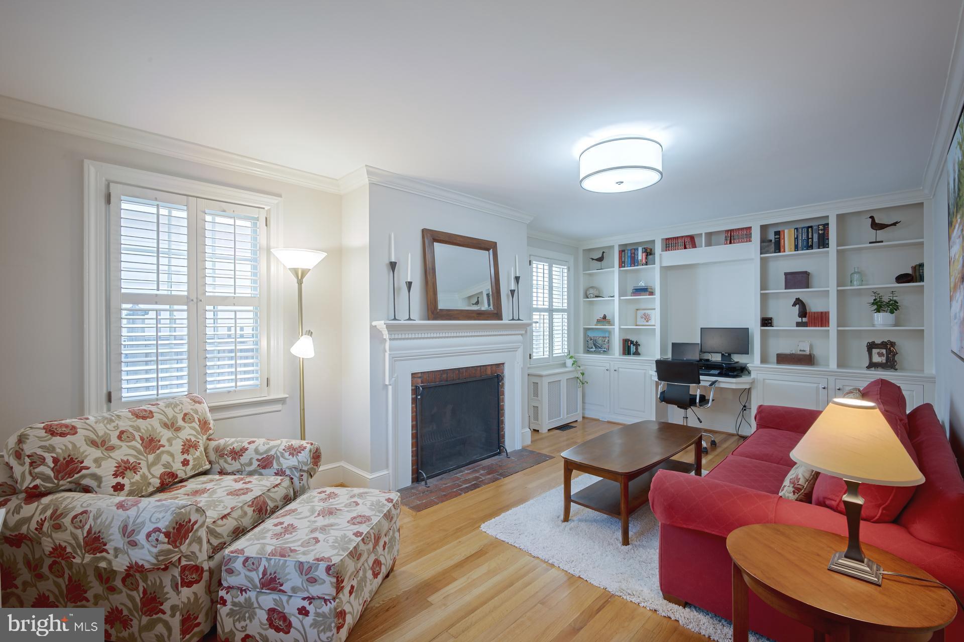 304 ALEXANDRIA AVENUE W