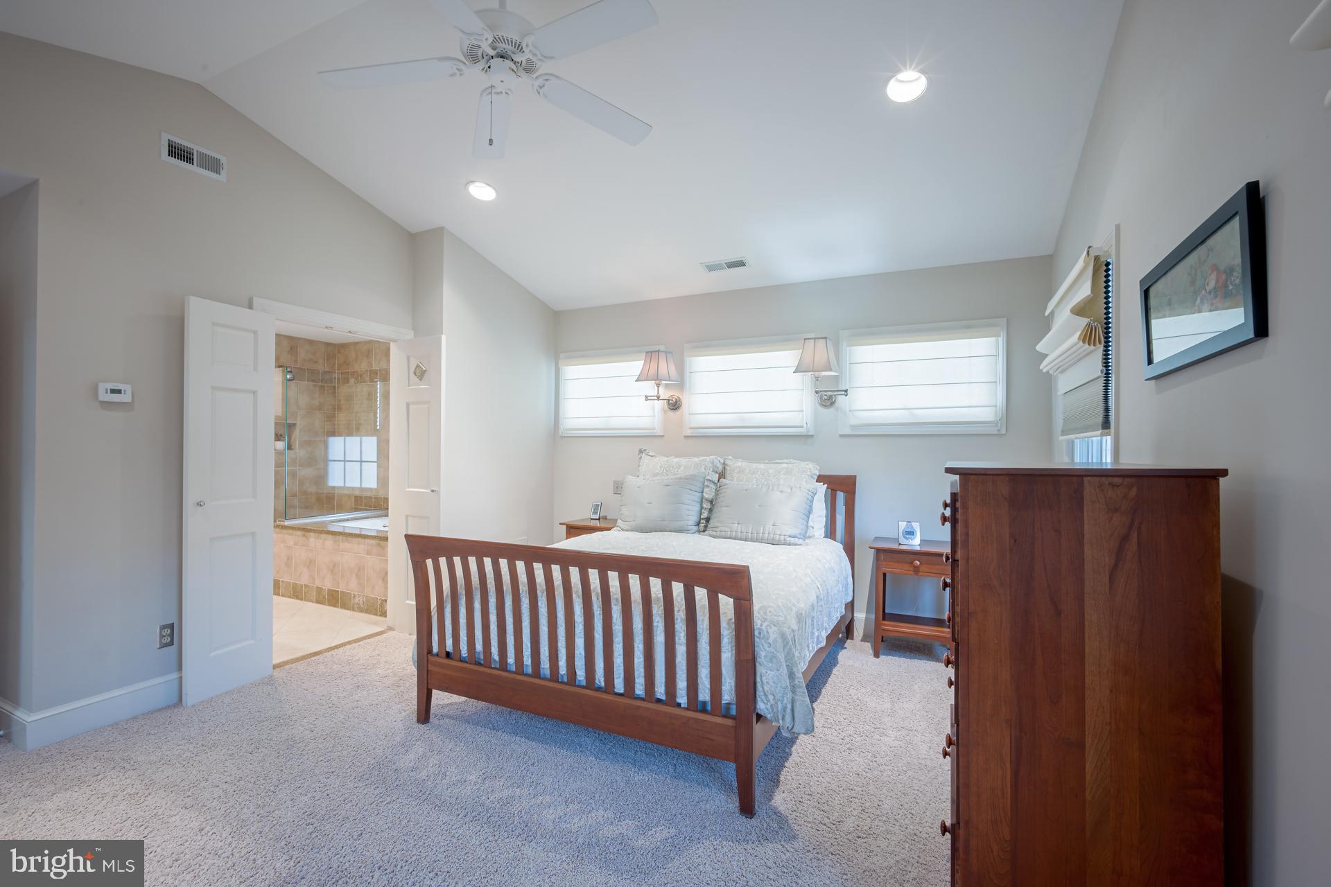 304 ALEXANDRIA AVENUE W