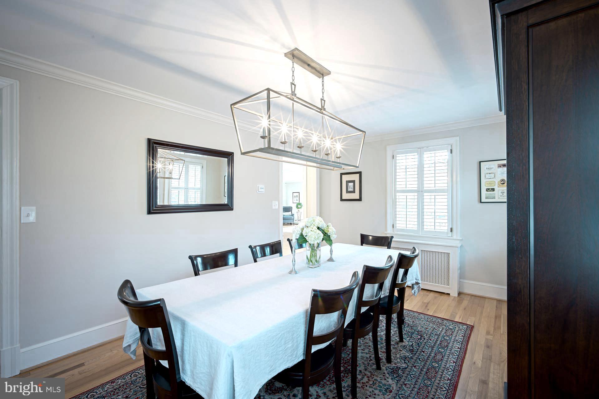 304 ALEXANDRIA AVENUE W