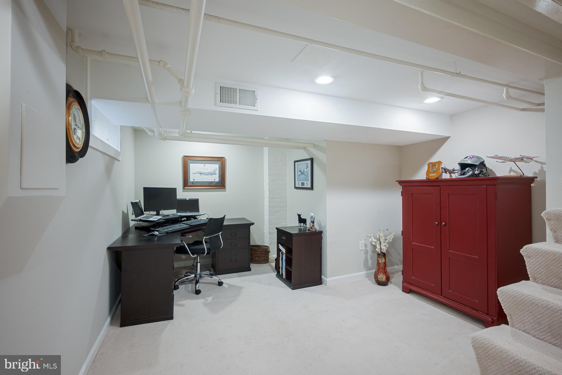 304 ALEXANDRIA AVENUE W