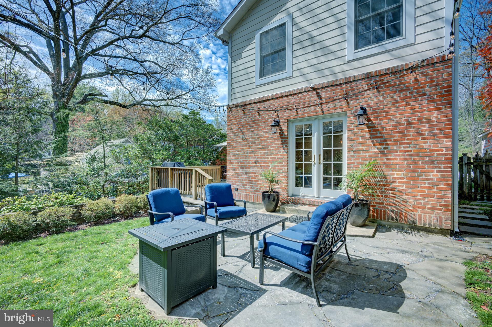 304 ALEXANDRIA AVENUE W