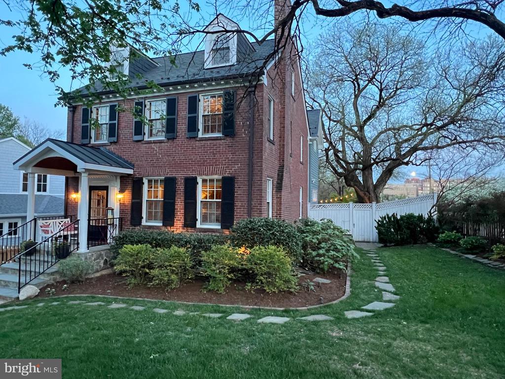 106 CEDAR STREET