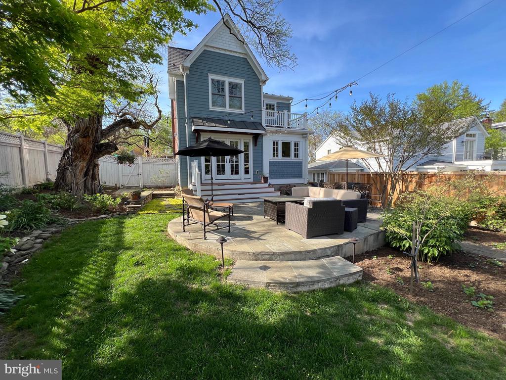 106 CEDAR STREET