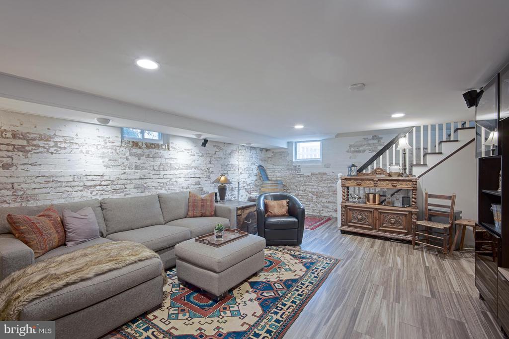 106 CEDAR STREET