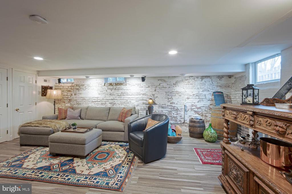 106 CEDAR STREET