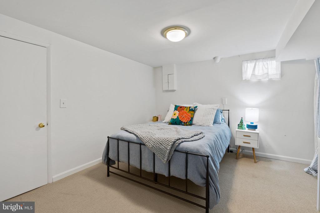 1208 KEY DRIVE