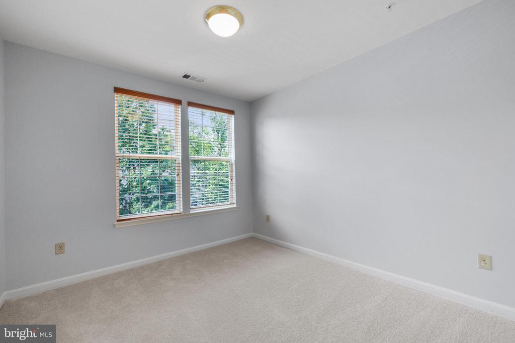4950 BRENMAN PARK DRIVE 301