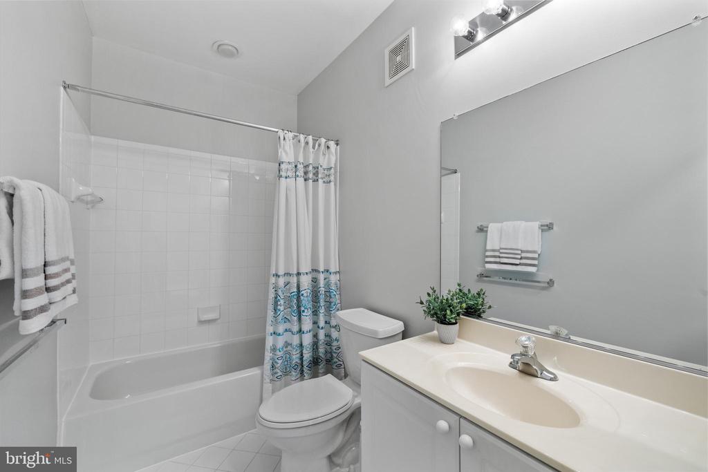 4950 BRENMAN PARK DRIVE 301