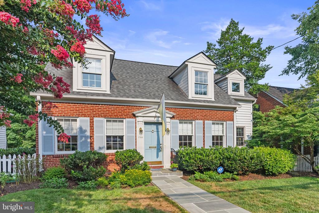 1703 RUSSELL ROAD