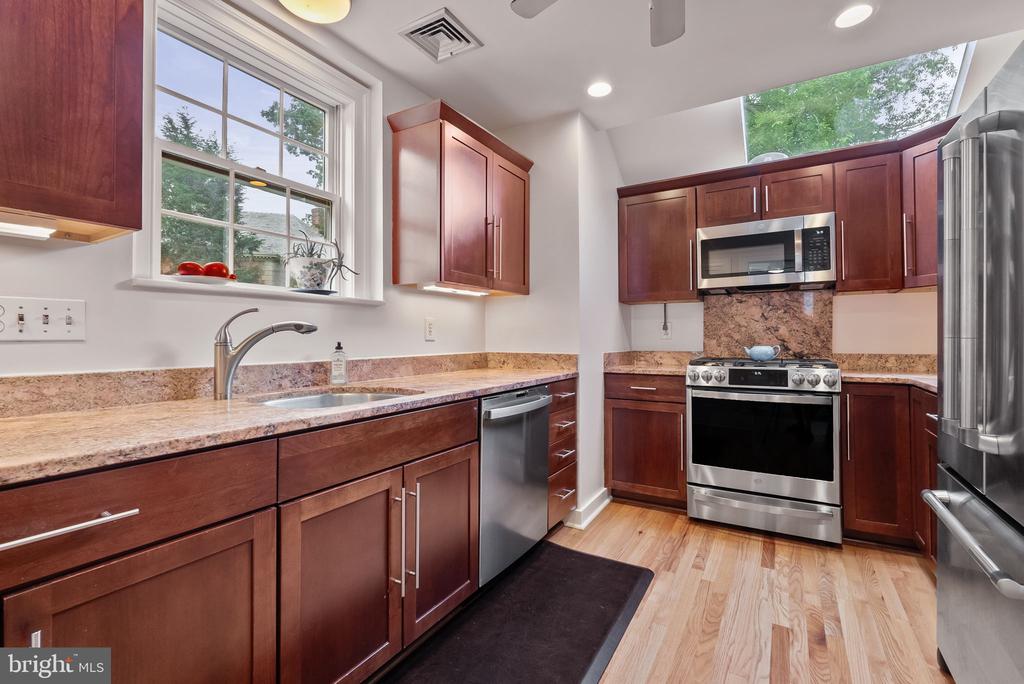 1703 RUSSELL ROAD