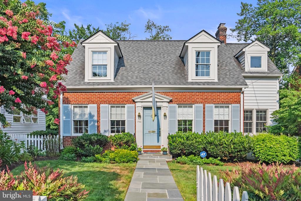 1703 RUSSELL ROAD