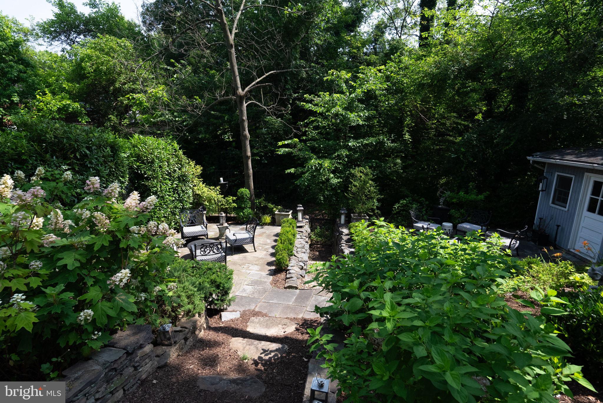 1206 W BRADDOCK ROAD