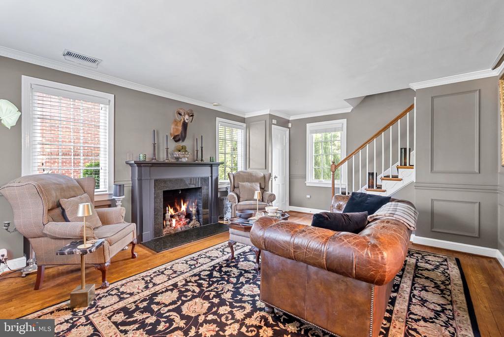 1206 W BRADDOCK ROAD