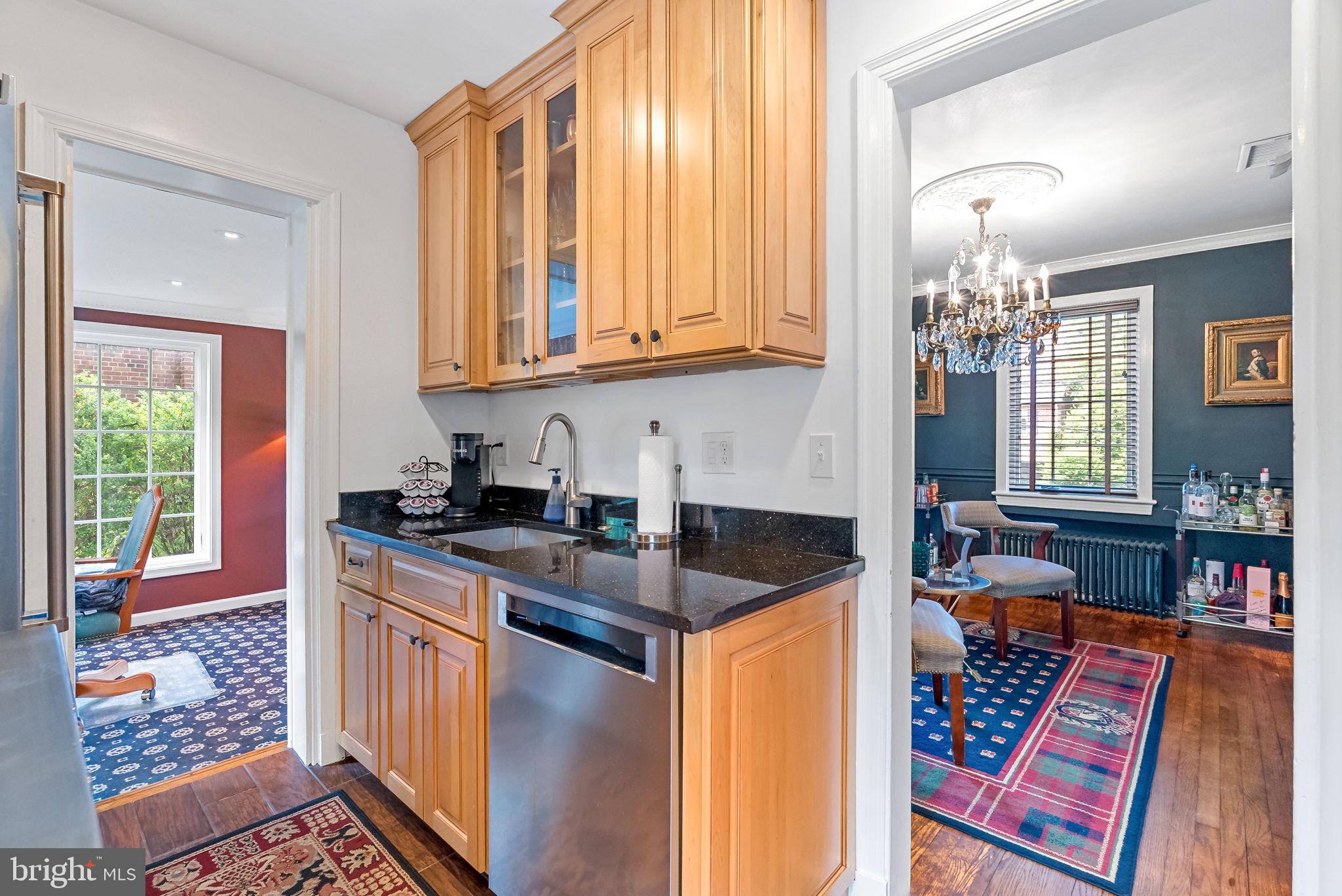 1206 W BRADDOCK ROAD