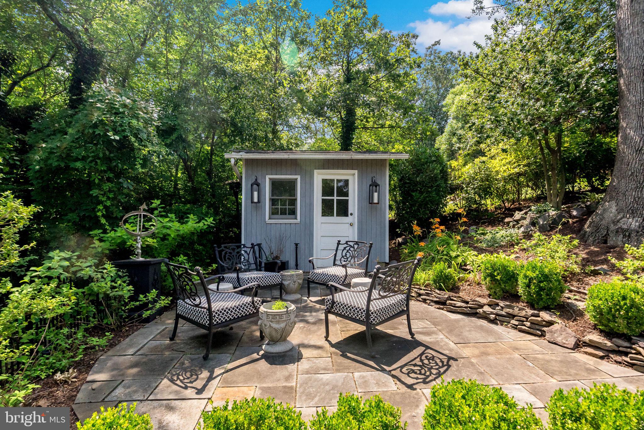 1206 W BRADDOCK ROAD