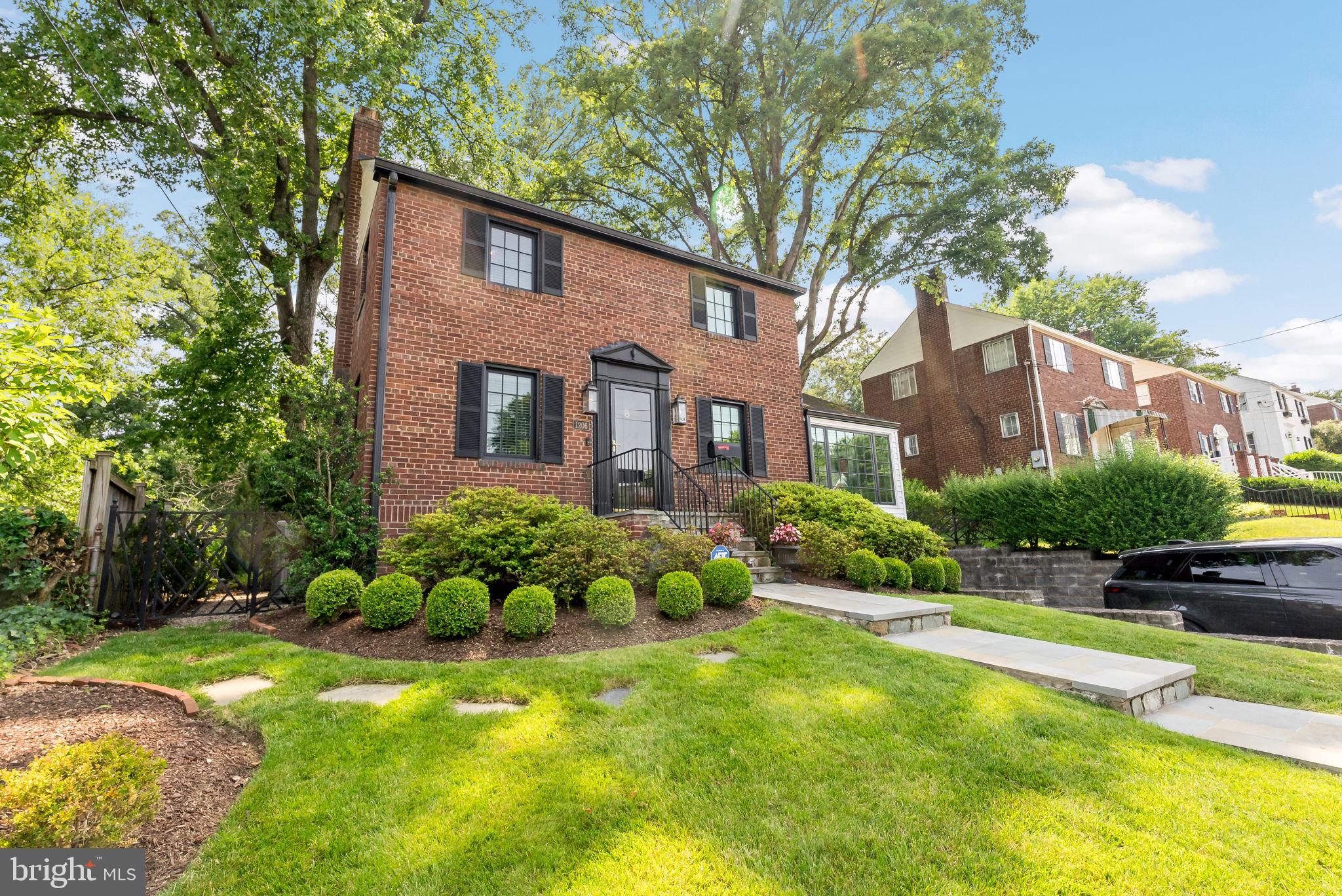 1206 W BRADDOCK ROAD